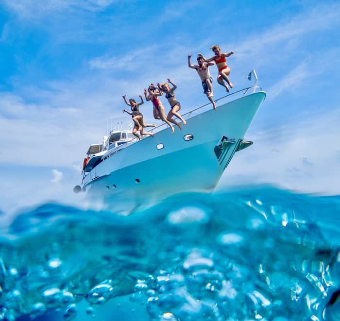 Explore the Hidden Gem: Klein Curaçao with Jan Thiel Diving