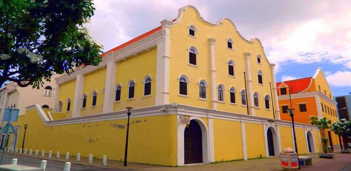 Mikve Israel Emanuel Synagogue