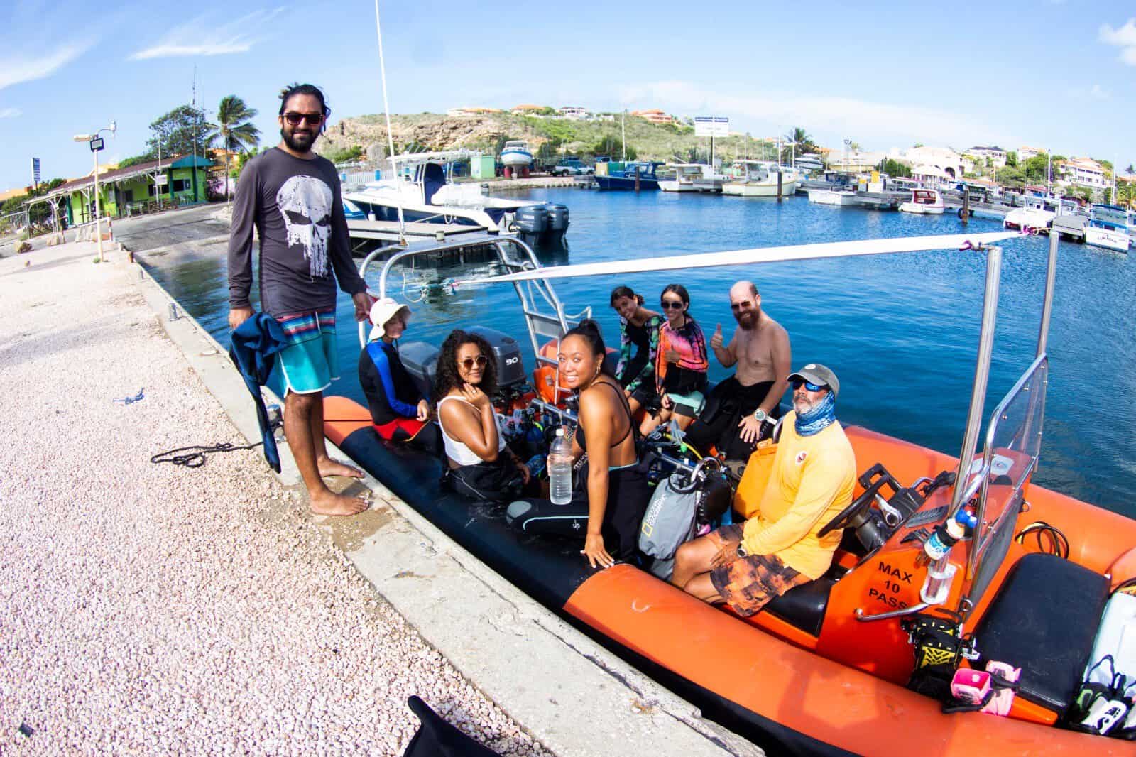 Discover the Underwater Wonders of Curaçao: Guided Boat Dive to Eastpoint
