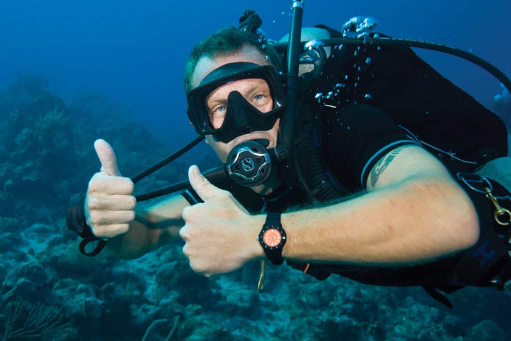 Become a PADI Divemaster in Curaçao: Your First Step to a Diving Career