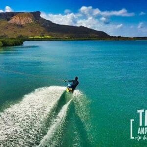 Experience the Thrill of ZUP Boarding in Curacao