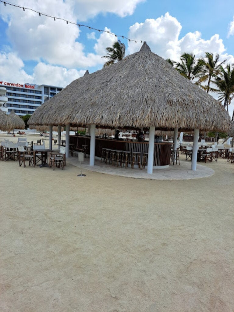 Flamingo Beach Bar
