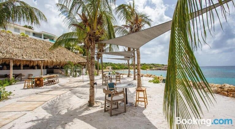 Blue Bay Beach Villas