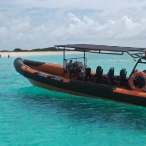 Klein Curaçao with the Powerboat